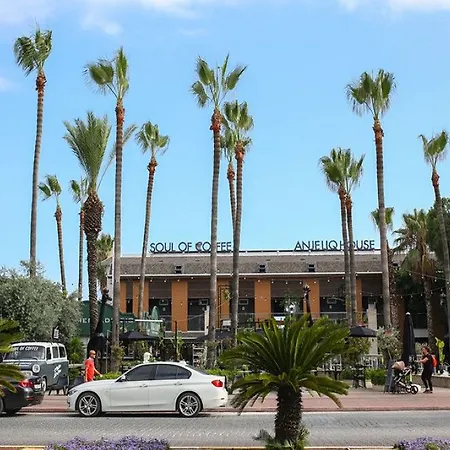 Anjeliq House Boutique Hotel 3*